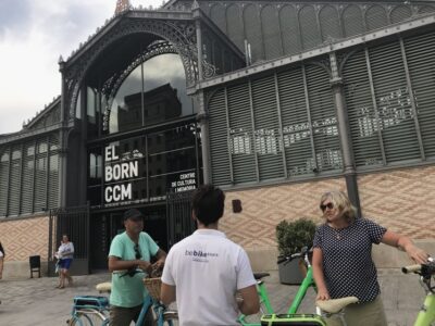 Barcelona: 2.5-Hour Bike or E-Bike Historical Tour - Starting at Passeig de Lluís Companys: get your bearings fast
