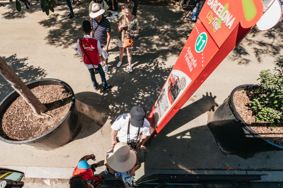Barcelona: 24 or 48-Hour Hop-On Hop-Off Bus Tour - Port Olímpic and El Born: the payoff of hopping off for real walking