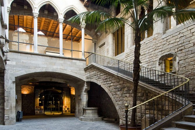 Barcelona Card: Museums + Transport for 72h, 96h or 120h - Getting the card in hand: physical matters