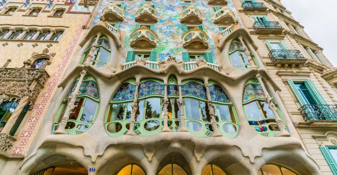 Barcelona: Casa Batlló Entry with Self-Audioguide Tour - Gaudí Cube: the LED moment that ties the whole show together