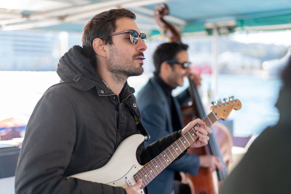 Barcelona: Catamaran Cruise with optional Live Jazz Music - Practical Tips That Make the Difference