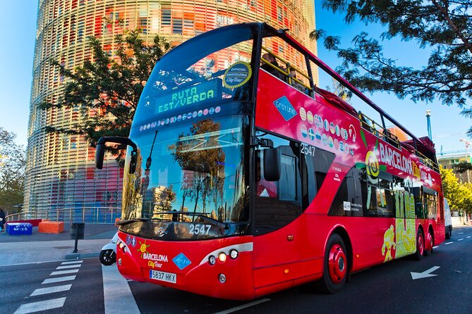 Barcelona City Tour Hop-On Hop-Off with Optional Boat - East Route: beaches, Sant Pau, and the Gaudí corridor