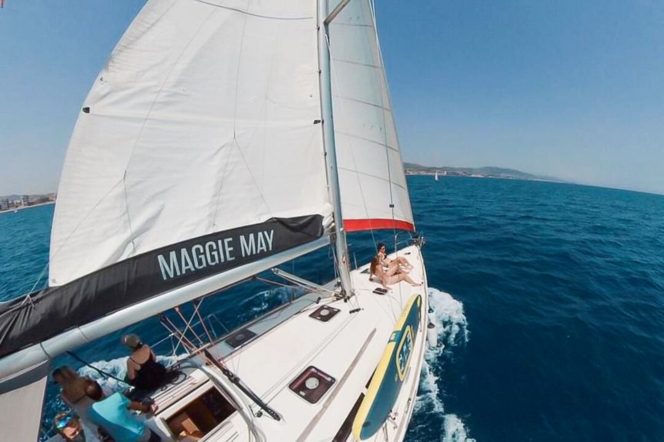 Barcelona: Coastline Boat Trip with Snacks and Cava - What to bring and how to prep like a pro