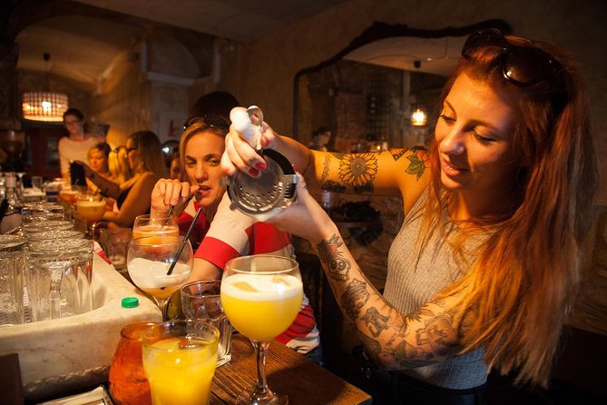 Barcelona Cocktail Masterclass with Tapas - Meet in the Gothic Quarter: What the 2-hour setup feels like