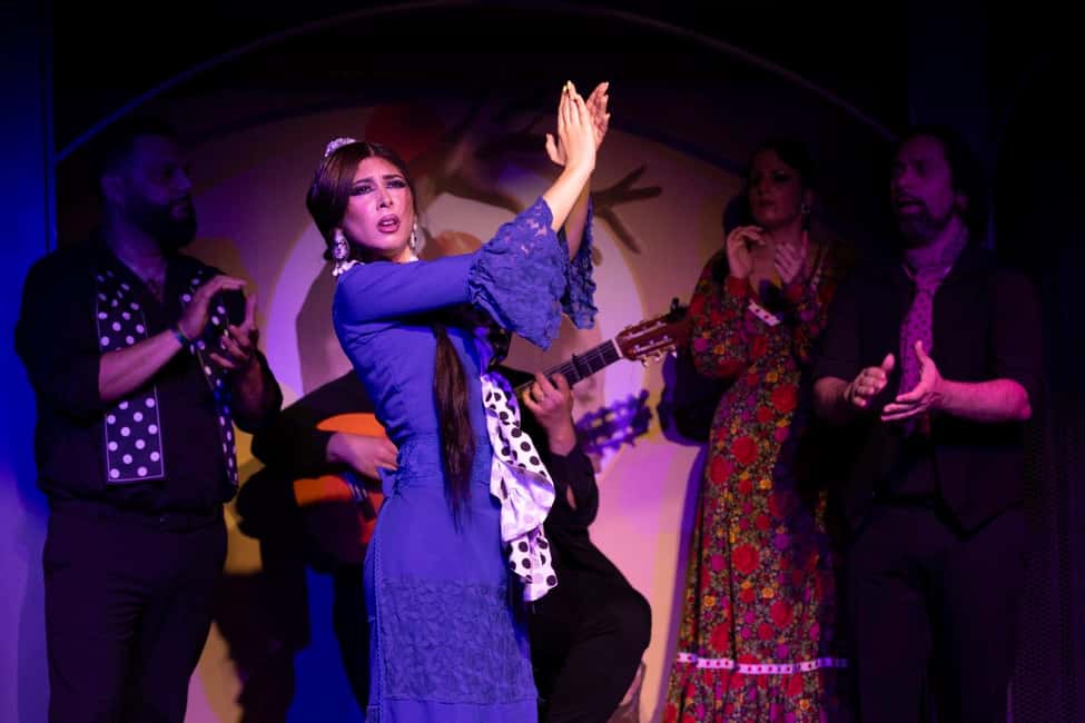 Barcelona: Flamenco Show with Drink at La Rambla - Seating, Sound, and the Silence Rule (Read This Part)