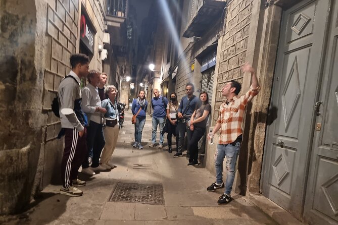 Barcelona Ghosts & Legends Tour - What you’ll actually hear: ghosts, legends, and dark Barcelona history