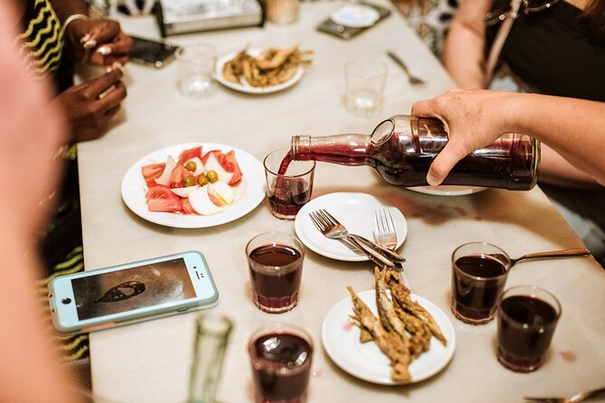 Barcelona Gothic Quarter Tapas & Taverns Food & Wine Tour - What you actually eat and drink: the seasonal reality