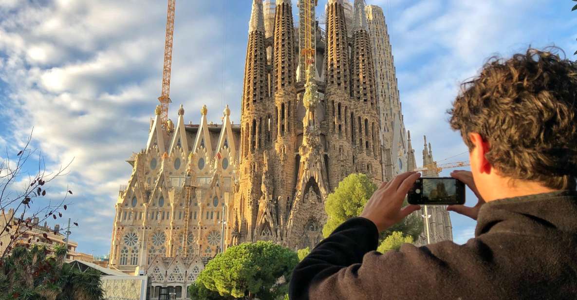 Barcelona: Guided Bike or E-Bike City Tour - Gothic Quarter Backstreets: Plaça del Rei, the Cathedral Area, and Medieval Mood