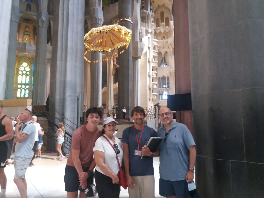 Barcelona: Guided Tour of Sagrada Familia - Why an evening Sagrada Familia tour feels calmer