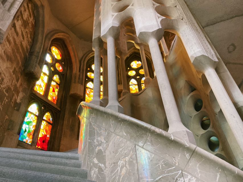Barcelona: Guided Tour of Sagrada Familia - Who this tour suits best