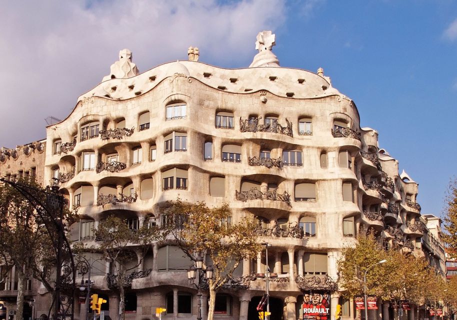 Barcelona: Helicopter Flight, Boat Ride, and Walking Tour - Best fit: who should book, and who might choose differently