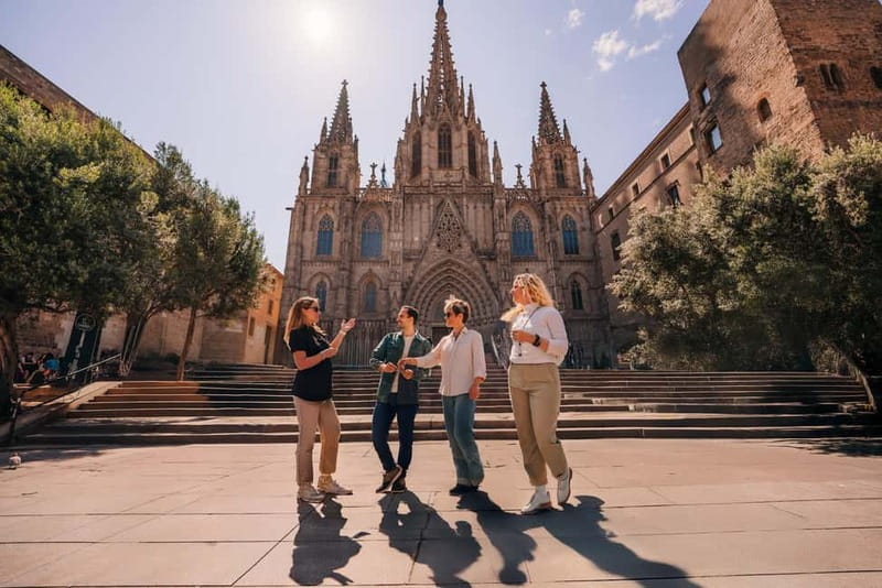 Barcelona: Helicopter Flight, Boat Ride, and Walking Tour - Helicopter flight (6 minutes): short, intense, and worth it
