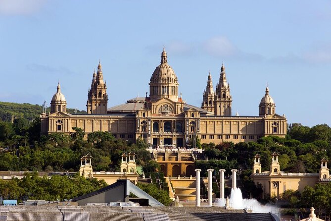 Barcelona Highlights Guided Tour with Monjuic Cable Car - Key things to know before you go
