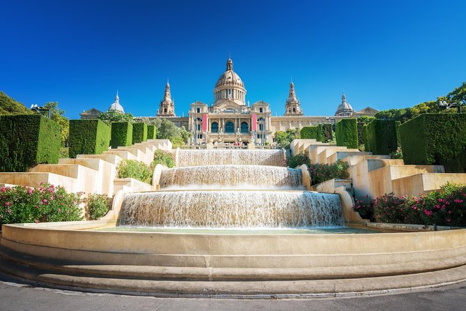 Barcelona Highlights & Montserrat with Port or Hotel Pick Up - How this tour feels: a smart highlights loop, not a slow museum day