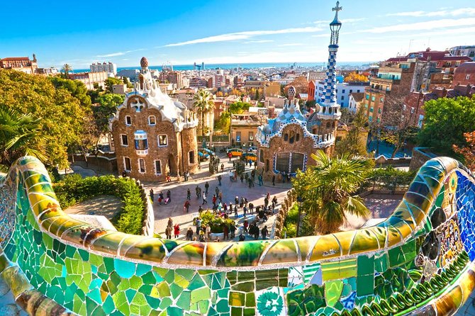 Barcelona Highlights Private Guided Tour with Hotel Pick-up - Sagrada Familia: Guided Timing That Cuts Through Overwhelm