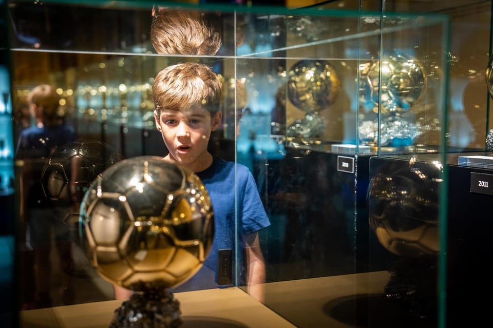Barcelona Hop-On Hop-Off Bus and FC Barcelona Immersive Tour - A two-day sampler: the bus freedom + Barça museum combo