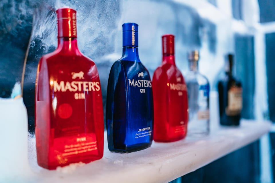Barcelona: Icebar experience, located at the beach !! - The drink part: one cocktail or mocktail in an ice glass