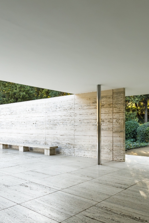 Barcelona: Mies van der Rohe Pavilion Ticket and Audio Guide - A big historical reset: why the pavilion had to be rebuilt in 1986