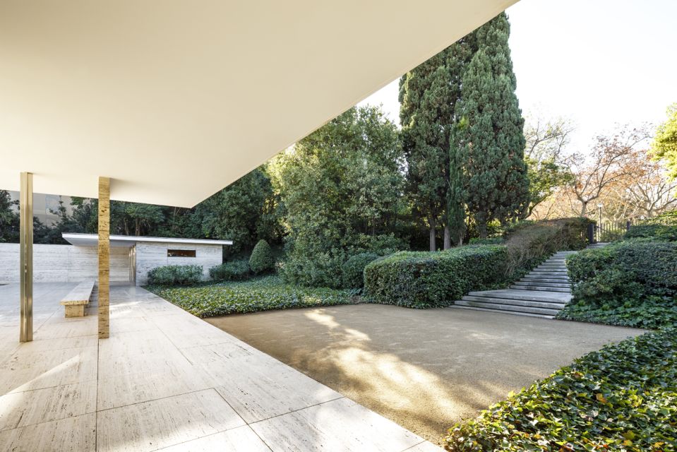 Barcelona: Mies van der Rohe Pavilion Ticket and Audio Guide - Don’t over-plan: what “short and calm” means for your expectations