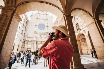 Barcelona: Montserrat and Winery Tour with Tapas or Lunch - The cogwheel train: your shortcut to the best angles