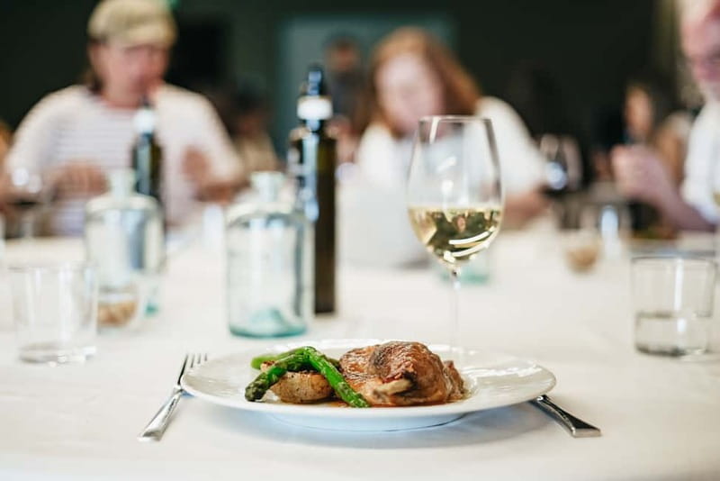 Barcelona: Montserrat and Winery Tour with Tapas or Lunch - What to bring (so you’re not thinking about it later)