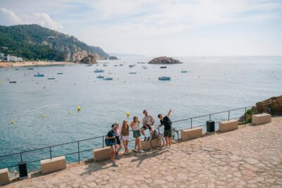 Barcelona: Montserrat, Girona & Costa Brava Guided Day Trip - From Passeig de Gràcia to the mountains: logistics that matter