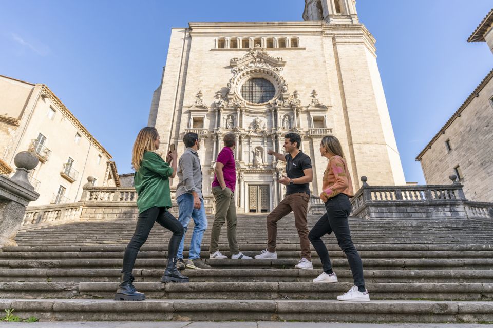 Barcelona: Montserrat, Girona & Costa Brava Guided Day Trip - Pont de les Peixateries Velles and the medieval walls viewpoint