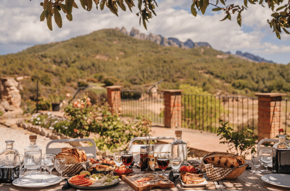 Barcelona: Montserrat Visit & Lunch at Farmhouse Small Group - Key Things That Make This Montserrat Tour Worth It