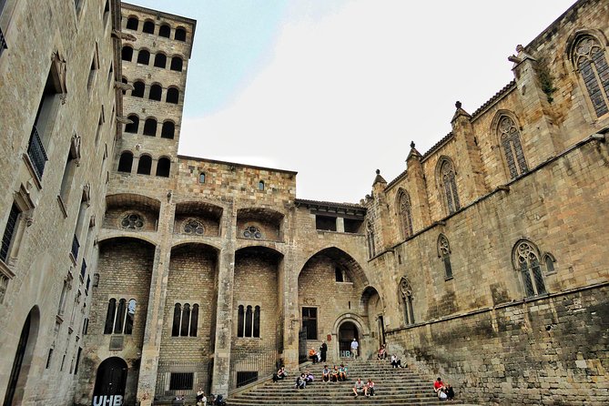 Barcelona Old Town & Gothic Quarter Small Group Tour - The Finish Line: Palau de la Música Catalana’s UNESCO-Level Details
