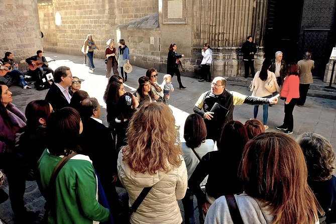 Barcelona Old Town & Gothic Quarter Small Group Tour - Small Group Size: Why It Changes the Quality of Your Walk