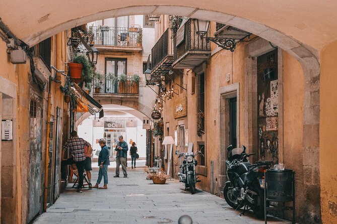 Barcelona Paella Cooking Class with Market Visit, Tapas & Sangria - Value Check: What $114.88 Really Buys in Barcelona