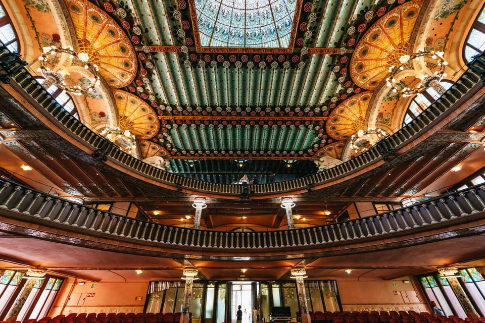 Barcelona: Palau de la Música Guided Tour - Getting there and timing: where to meet and when to go
