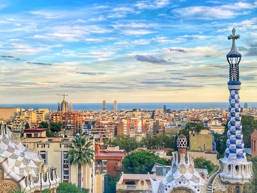 Barcelona: Park Güell Guided Tour with Entry - Park Güell highlights you’ll actually get to see