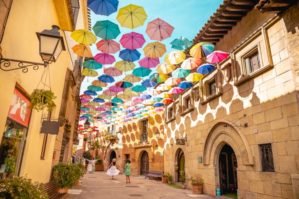 Barcelona: Poble Espanyol Entry Ticket - Panoramic views and the photo exhibition that explains the place