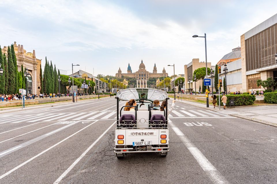 Barcelona: Private City Tour by Eco Tuk Tuk - La Rambla, Port Vell, and Ciutadella Park: the city’s middle story