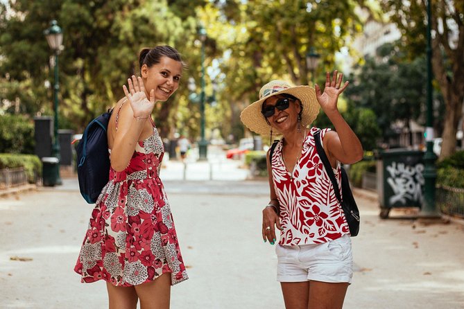 Barcelona Private Food Tour With Locals: 6 or 10 Tastings - Private guide perks: pacing, customization, and local storytelling
