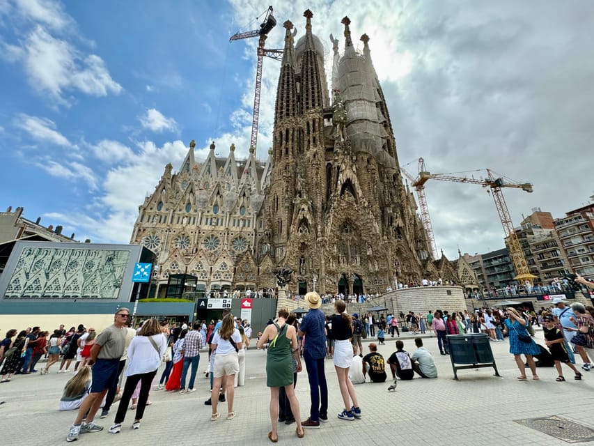 Barcelona: Sagrada Familia Entry Ticket and Guided Tour - Museum time under the basilica: Gaudí’s models and sketches