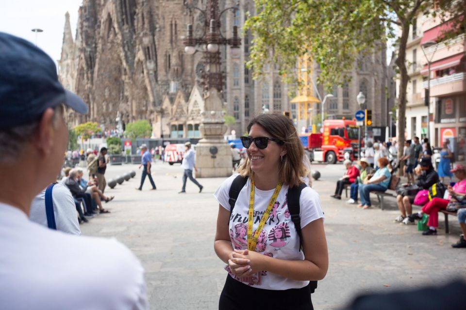 Barcelona: Sagrada Familia Fast-Track Guided Tour - Nativity and Passion Façades: How Two Stories Share the Same Stone