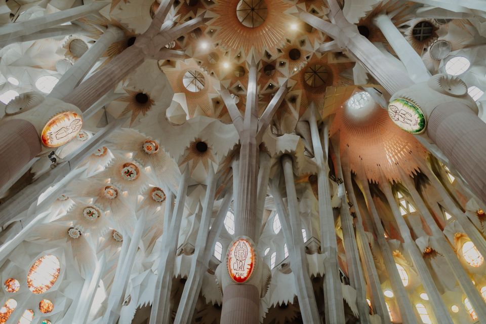 Barcelona: Sagrada Familia Fast-Track Guided Tour - Museum Gaudí Below Ground and the Crypt Experience