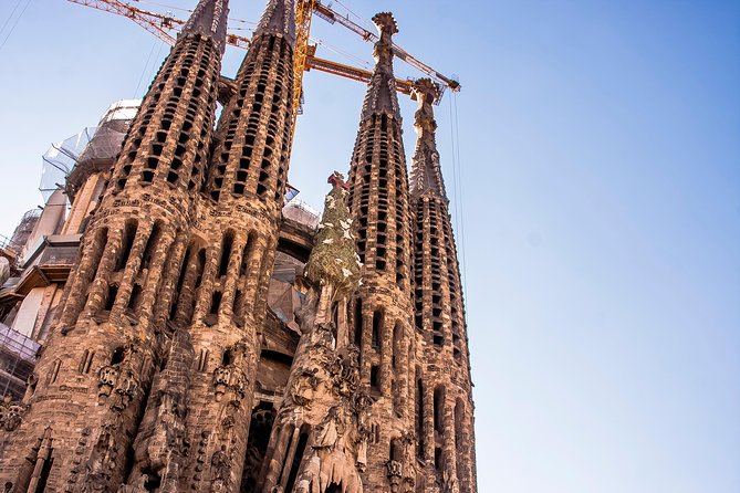 Barcelona: Sagrada Familia Fast Track Tour with Tower Option - Meeting point and shared group logistics that keep things smooth