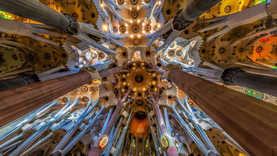 Barcelona & Sagrada Familia Half-Day Tour with Hotel Pickup - Key points worth knowing before you go