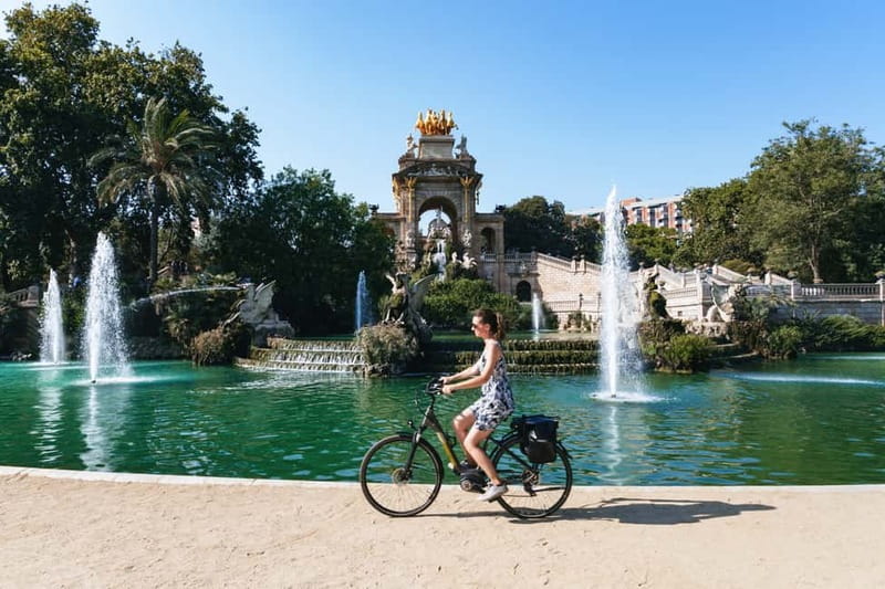 Barcelona: Sagrada Familia or Coastal City Sights by eBike - Eixample and the return ride: getting your bearings for later on your own