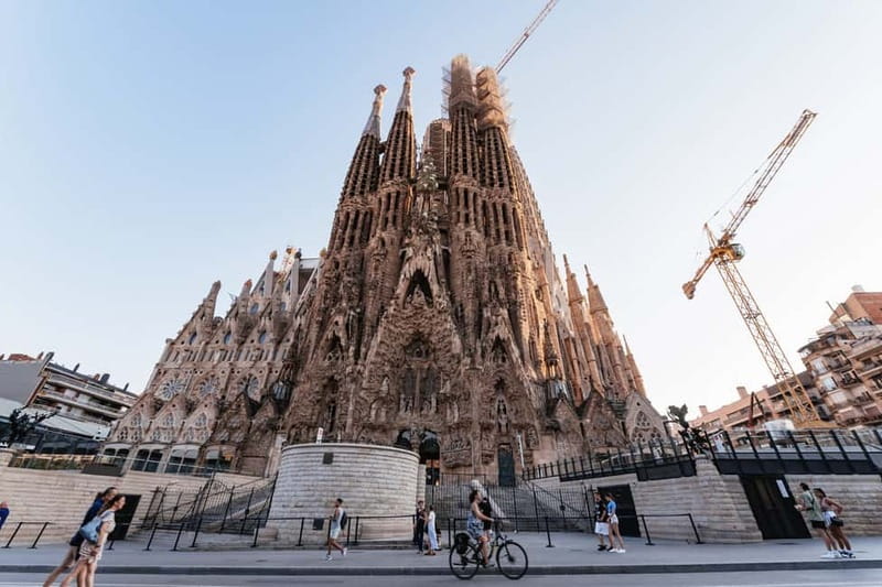 Barcelona: Sagrada Familia or Coastal City Sights by eBike - Sagrada Familia: what to look for when it’s still a work in progress