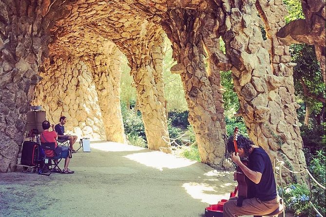 Barcelona: Sagrada Familia, Park Guell & Tapas Private Tour - Park Güell tickets and the views that make the climb worth it