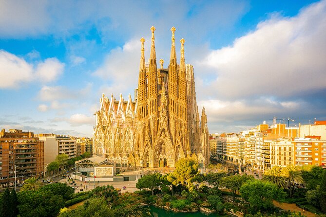 Barcelona: Sagrada Familia Priority Access Guided Tour - Key highlights worth planning for