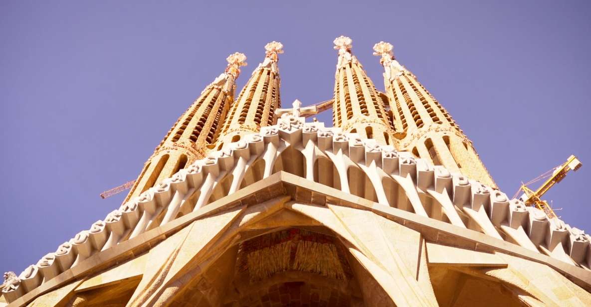 Barcelona: Sagrada Familia Skip-the-line Guided Tour - Outside façades: what you’re actually looking for before you enter