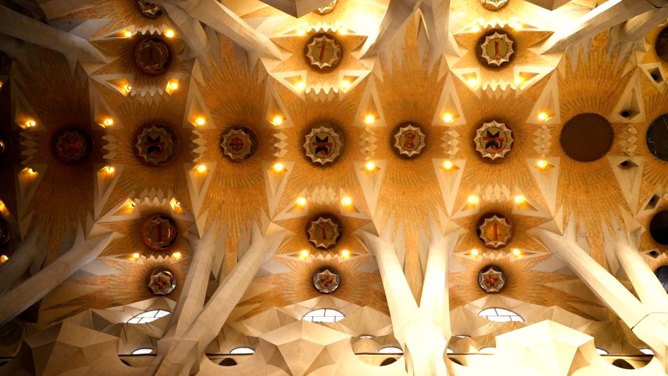 Barcelona: Sagrada Familia Skip-the-line Guided Tour - The symbolism lesson you didn’t know you needed