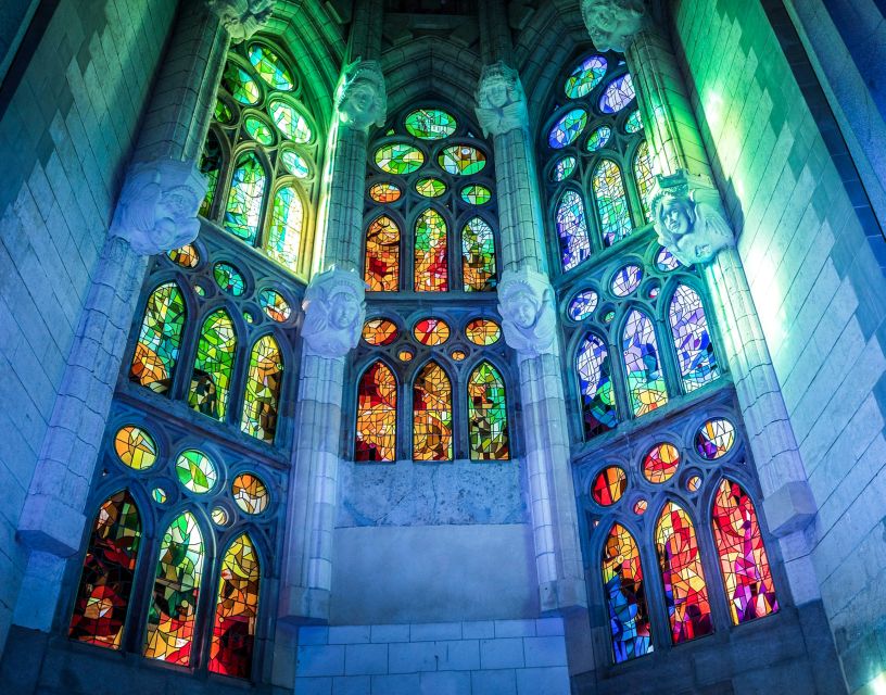 Barcelona: Sagrada Família Skip the Line Tour & Entry Ticket - Skip-the-line entry: what it means in real life