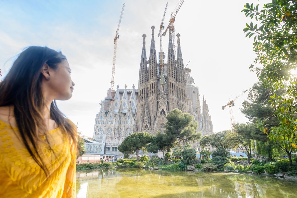 Barcelona: Sagrada Familia Tour & Optional Tower Visit - Key things I’d focus on