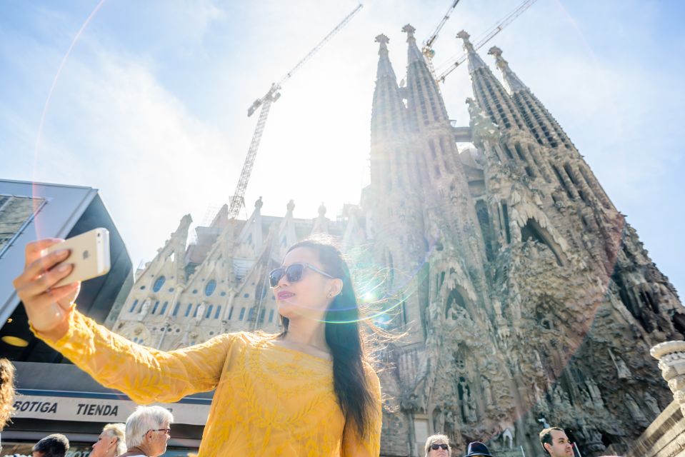 Barcelona: Sagrada Familia Tour & Optional Tower Visit - Gaudí symbolism: iconography you can actually spot